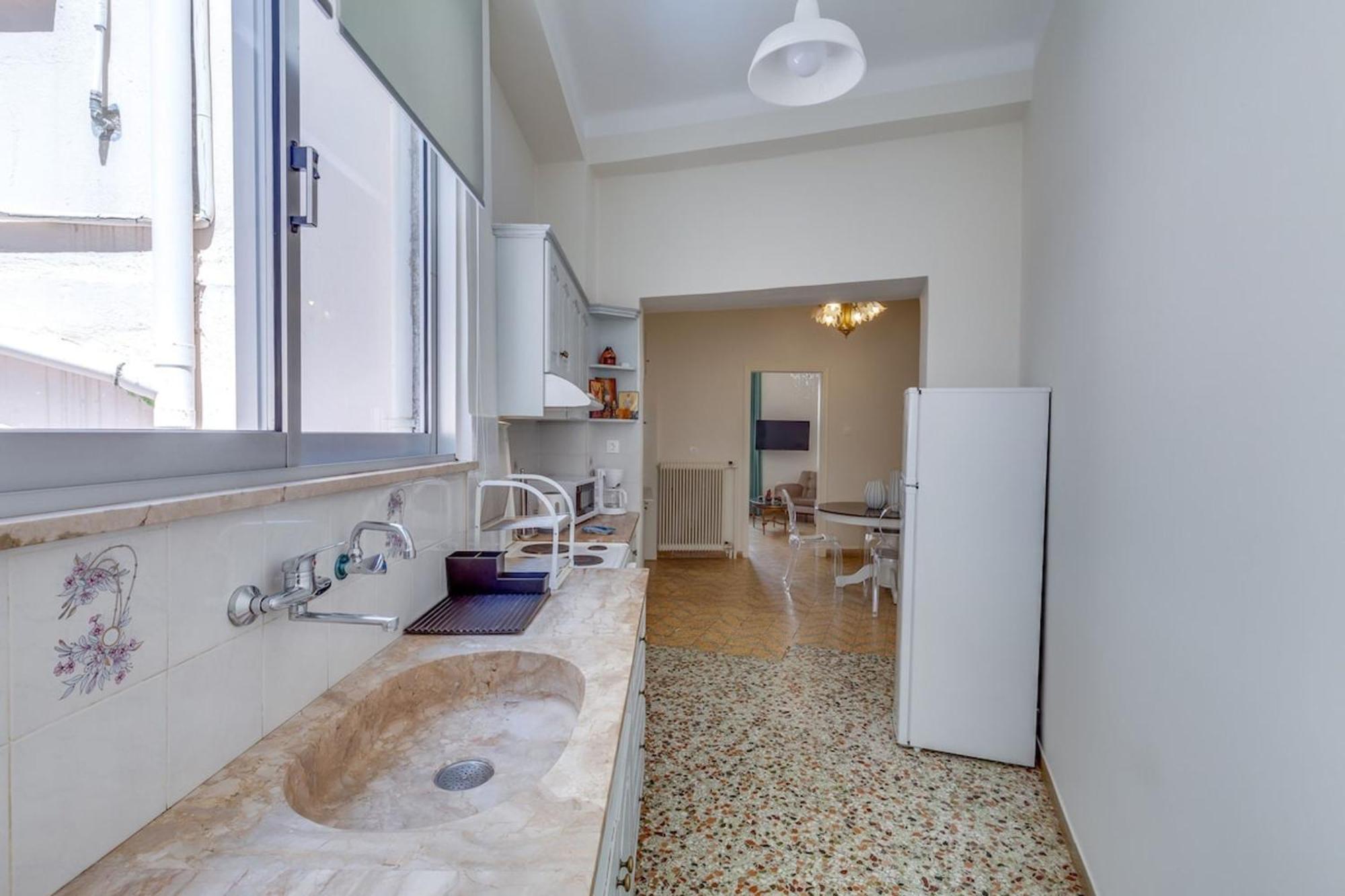 Samouil Apartment Steps From The Beach Ханя Екстериор снимка